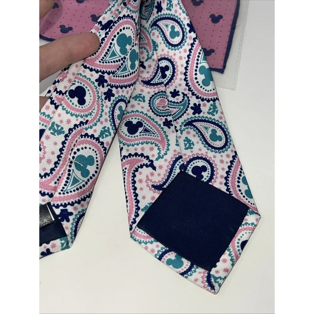 Mens Paisley 100% Silk Neck Tie & Pocket Square Mickey Head Disney NWT Cufflinks